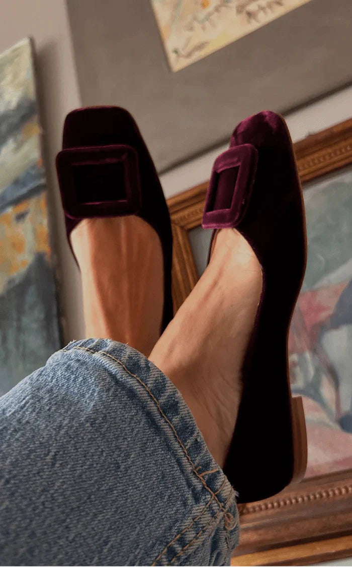 Noe™ | Suede Loafers with Design