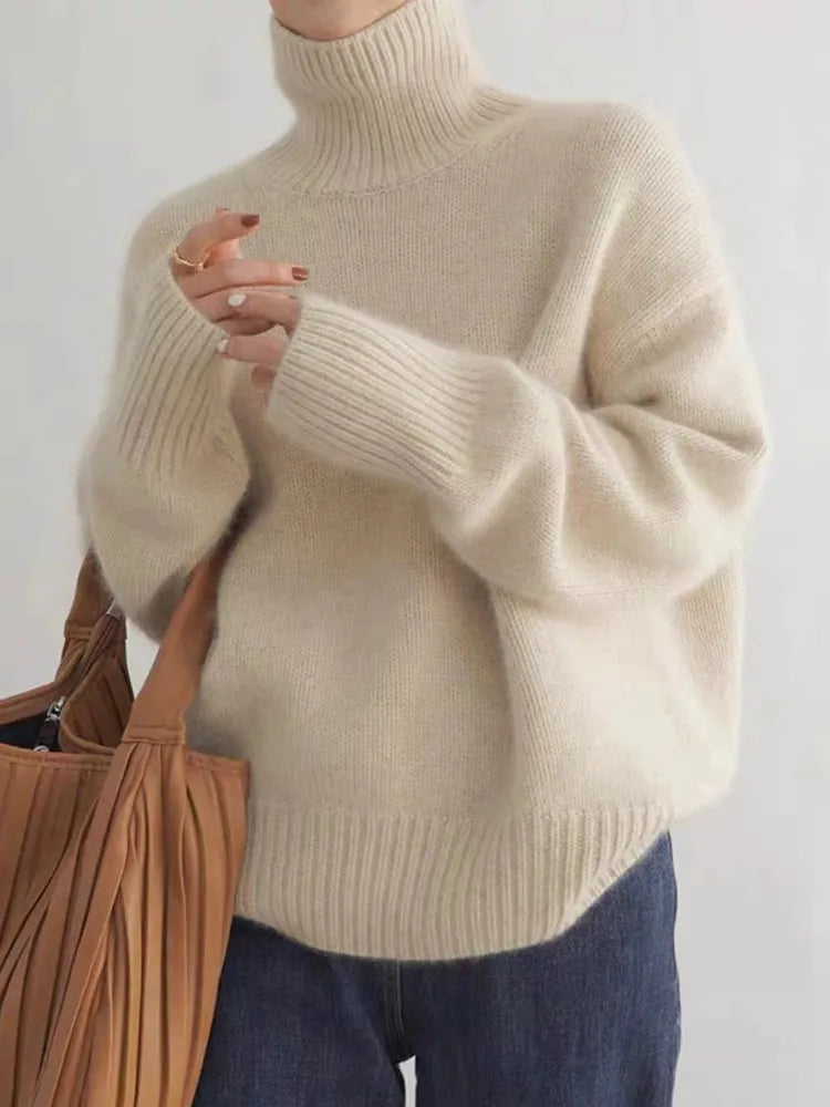 Sydney Women's Oversized Turtleneck Sweater in Cashmere – Soft, Warm & Elegant