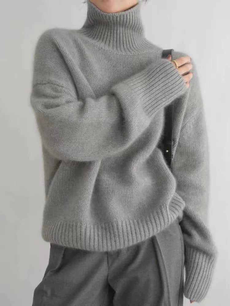 Sydney Women's Oversized Turtleneck Sweater in Cashmere – Soft, Warm & Elegant