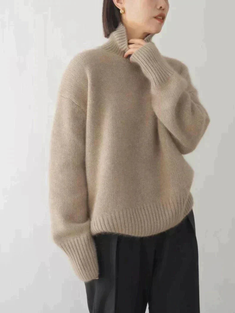 Sydney Women's Oversized Turtleneck Sweater in Cashmere – Soft, Warm & Elegant