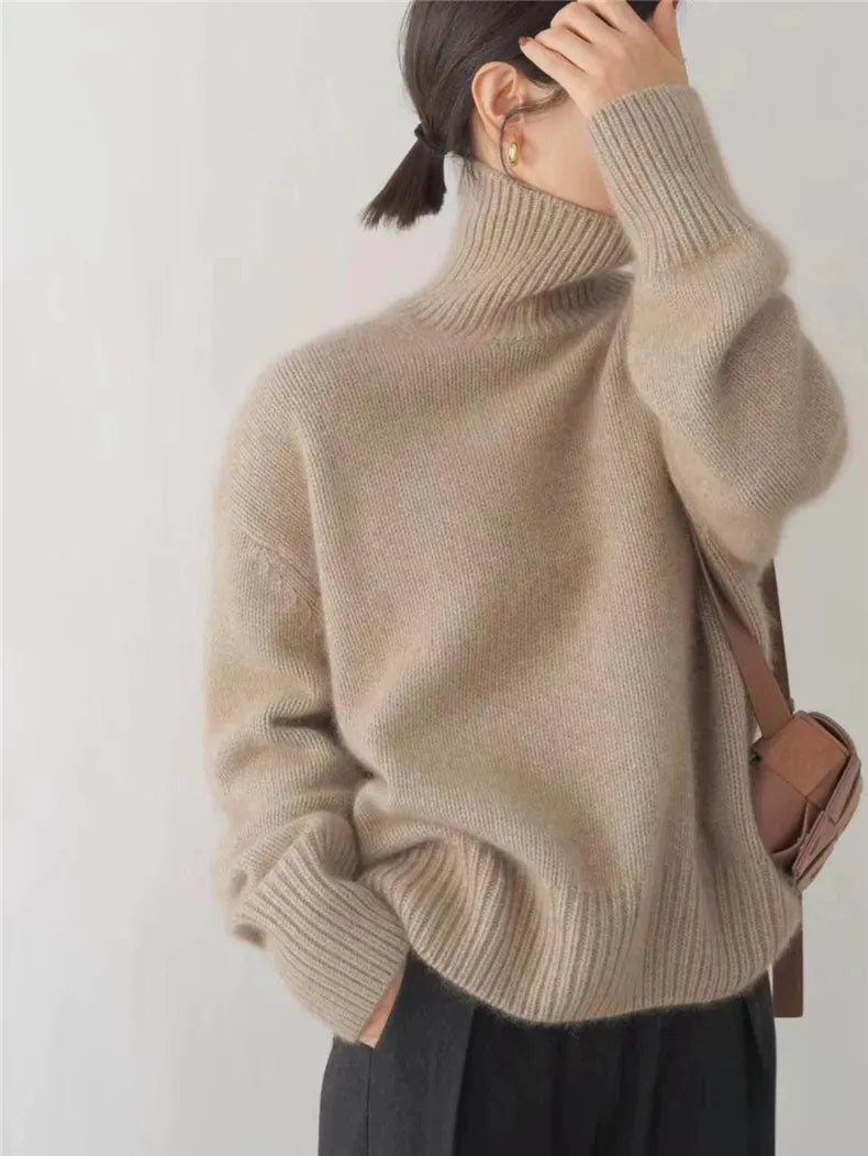 Sydney Women's Oversized Turtleneck Sweater in Cashmere – Soft, Warm & Elegant