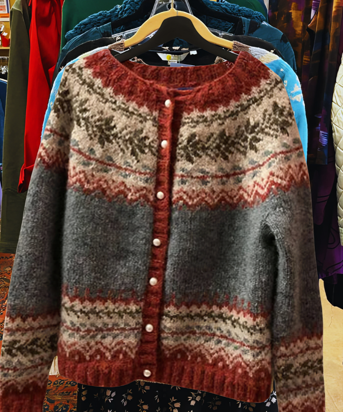 Cirelo – Elegant and Comfortable Cardigan