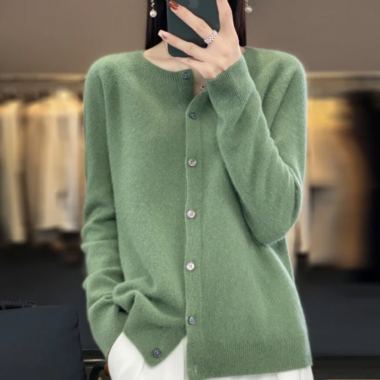 Angelica – Soft Button-Up Cardigan