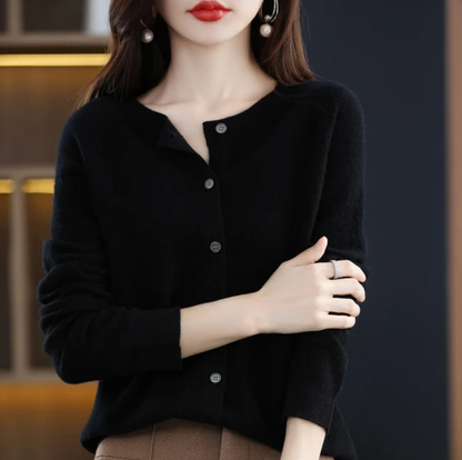 Angelica – Soft Button-Up Cardigan