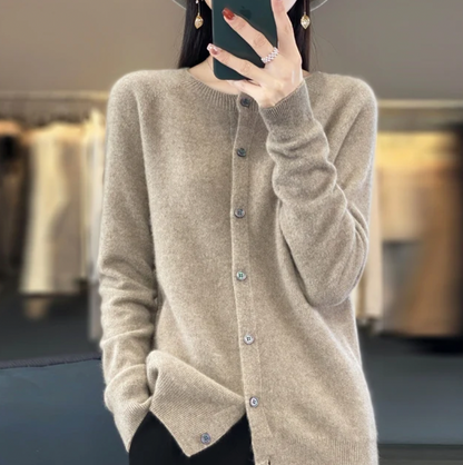 Angelica – Soft Button-Up Cardigan
