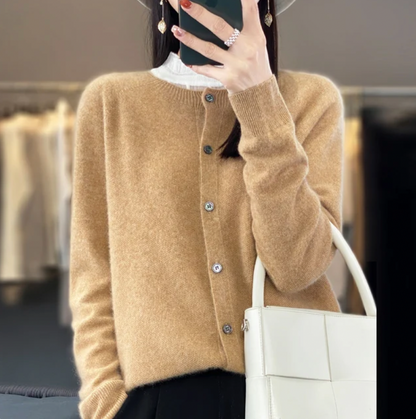 Angelica – Soft Button-Up Cardigan